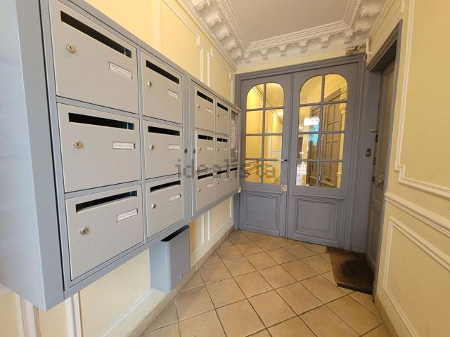 Bureau vente à Paris 14e Arrondissement, Paris