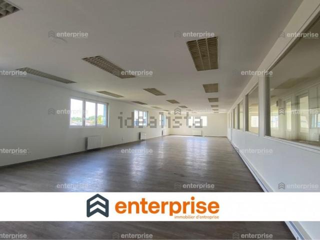 Bureau location à Estrées-Saint-Denis, Oise