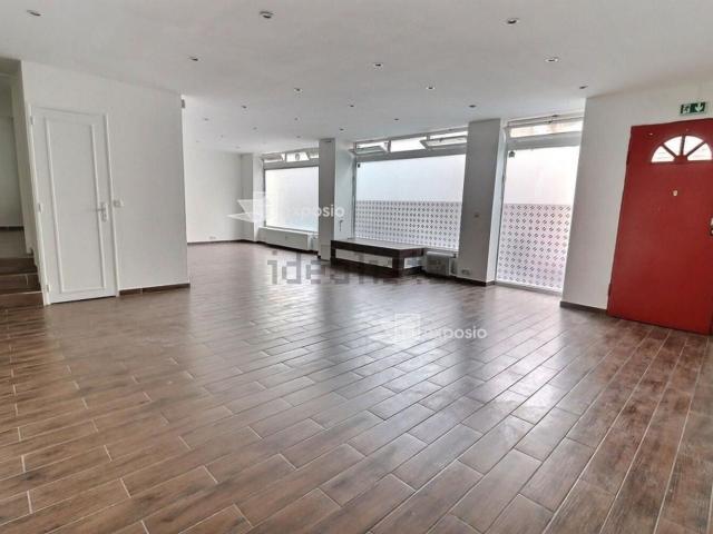 Bureau vente à Paris 20e Arrondissement, Paris