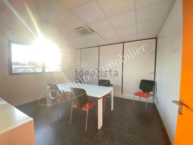 Bureau location à Sur Joux, Genas