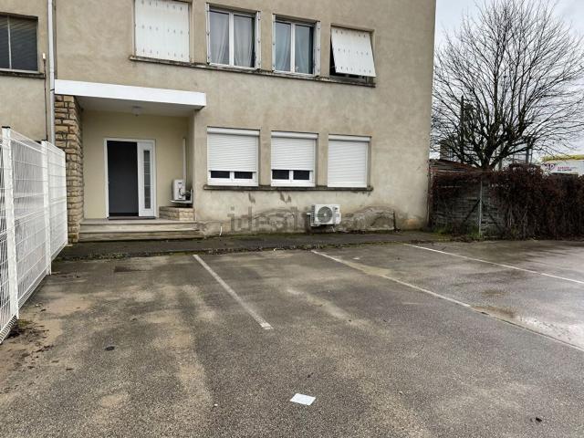 Bureau location à La Maisonneraie, Givry