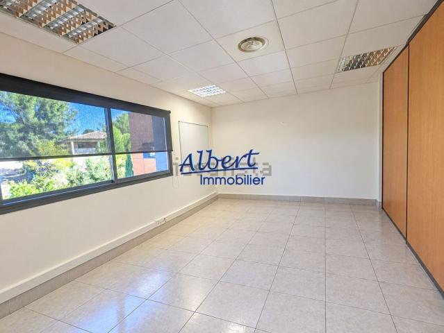 Bureau vente à Pourquier, La Seyne-sur-Mer