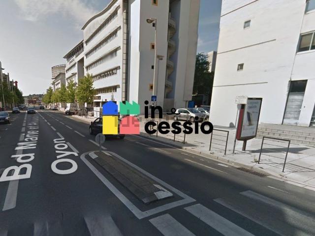 Bureau vente à La Boussinière, Le Mans