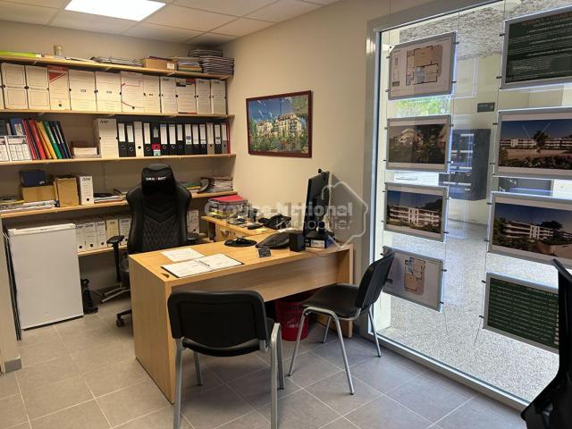 Bureau location à Les Angles Centre, Les Angles