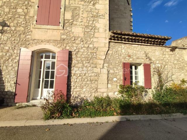 Bureau location à Arles, Mollégès