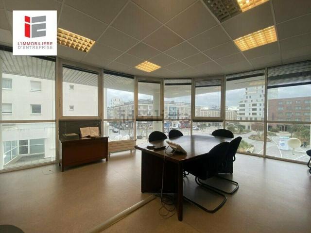 Bureau vente à Calvin, Lorient