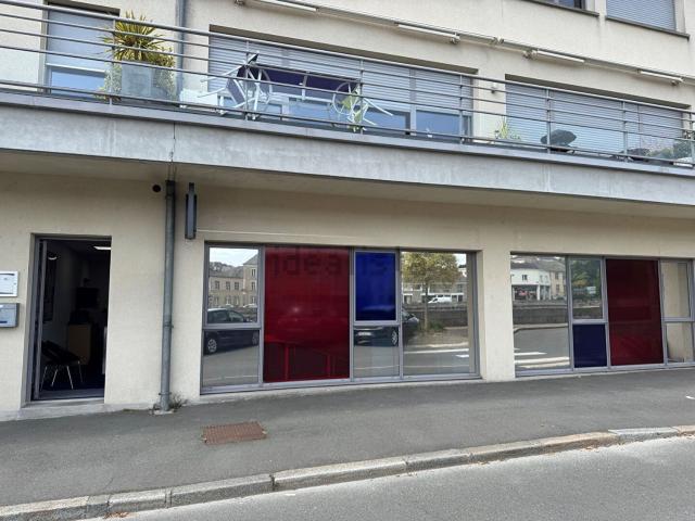Bureau vente à Mayenne