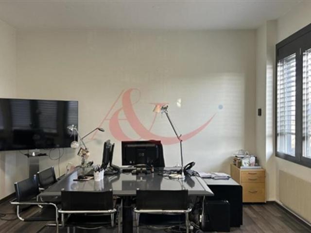 Büro mieten in Crissier, Waadt