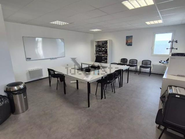 Bureau location à Montélimar, Drôme