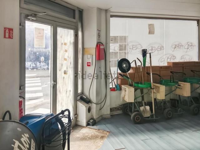 Bureau vente à Sorano, Vincennes