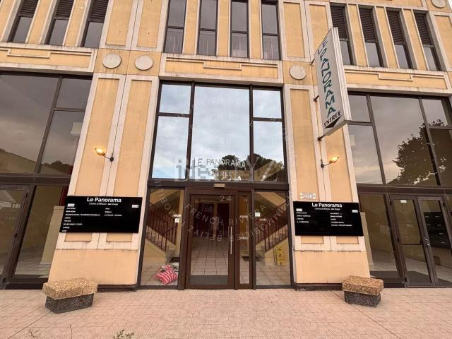 Bureau vente à Mougins, Alpes-Maritimes