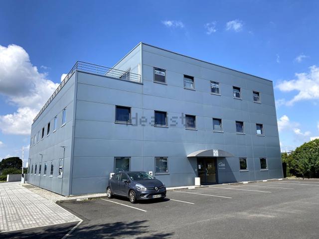 Bureau vente à Plessis Cellier - Roche Maurice, Nantes