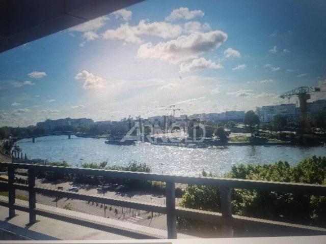 Bureau location à Quai de la Fosse, Nantes