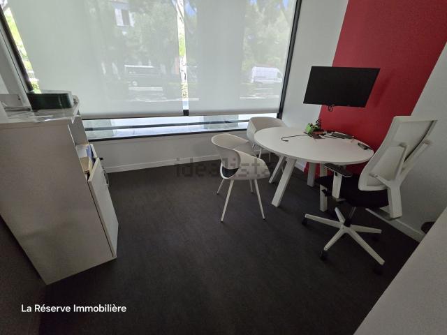 Bureau vente à Feuchères, Nîmes