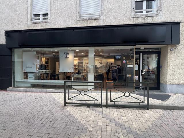 Bureau vente à Orthez