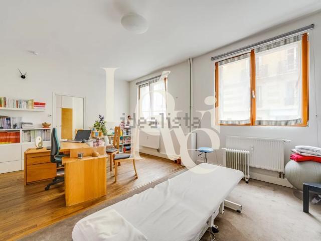 Bureau vente à Paris 13e Arrondissement, Paris