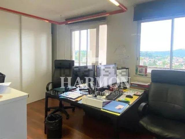Bureau location à Pau Sud, Pau