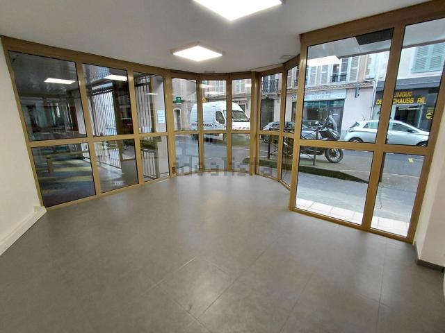 Bureau location à Quartier du Hédas, Pau