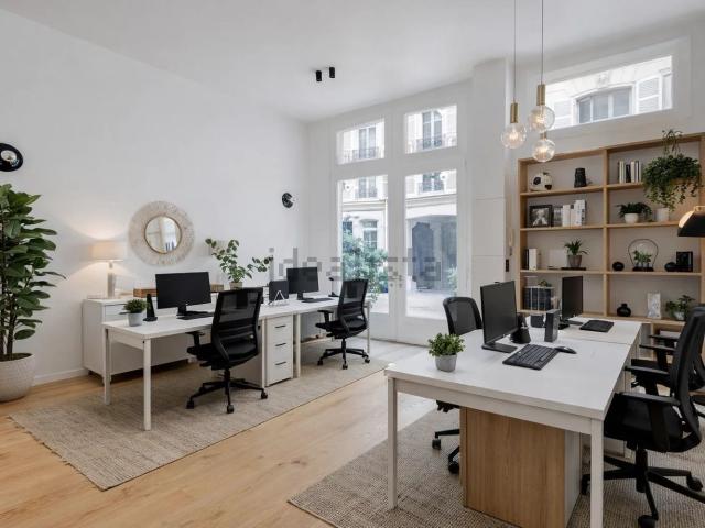 Bureau vente à Paris 17e Arrondissement, Paris
