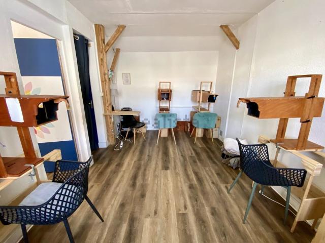 Bureau vente à Le Vallon-Les Echoppes, Pessac