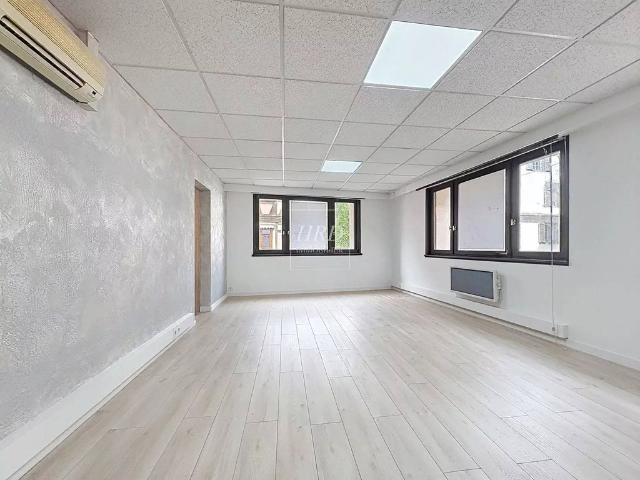 Bureau vente à Strasbourg, Hoenheim