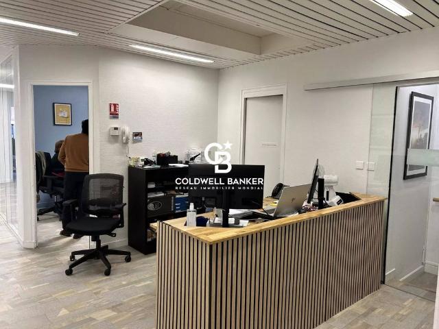 Bureau vente à Nantes