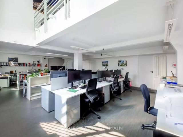 Bureau vente à Paris 15e Arrondissement, Paris