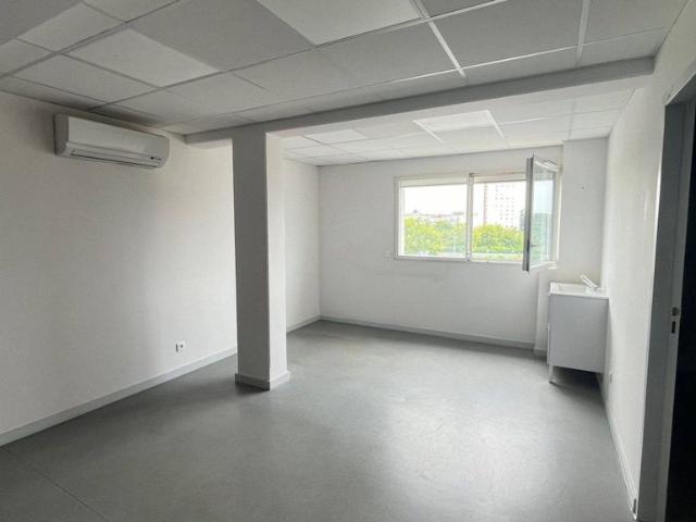 Bureau vente à Bordeaux, Lormont