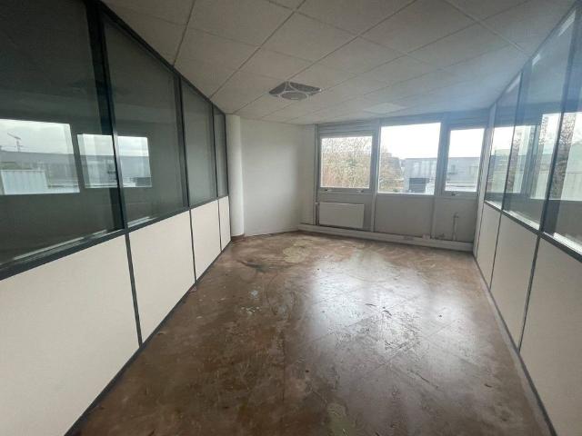Bureau vente à Nanterre