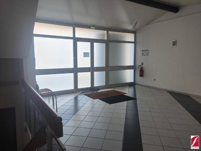 Bureau location à Melun, Saint-fargeau-ponthierry