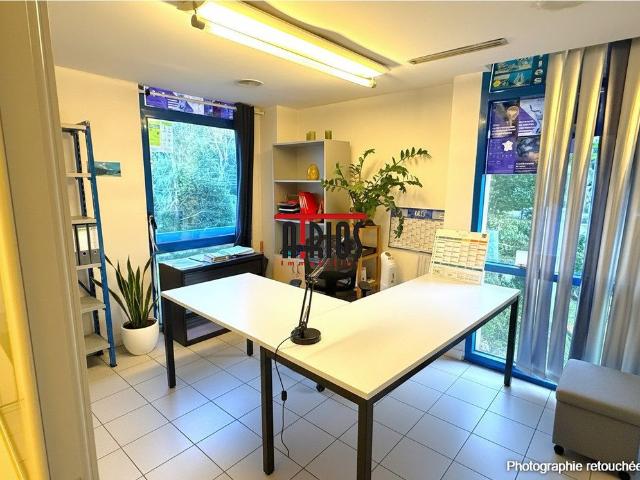 Bureau vente à Arrondissement de Toulon, Hyères