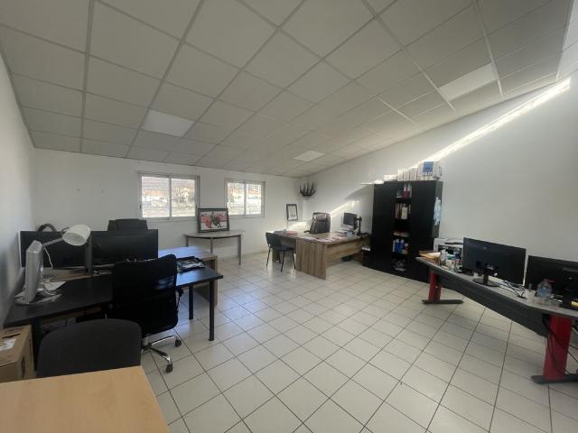 Bureau location à Nîmes