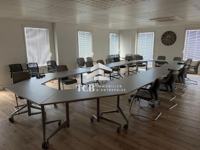 Bureau vente à Nantes