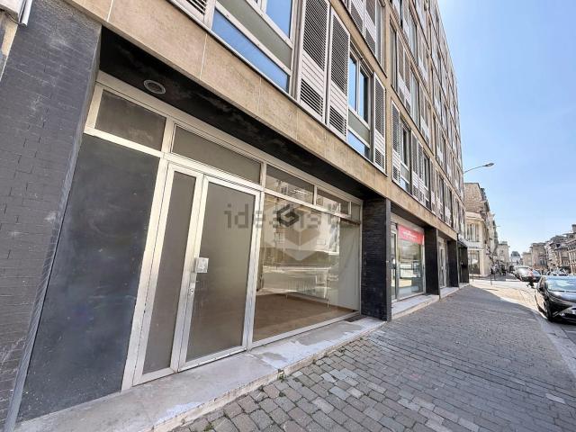 Bureau vente à Jamin, Reims