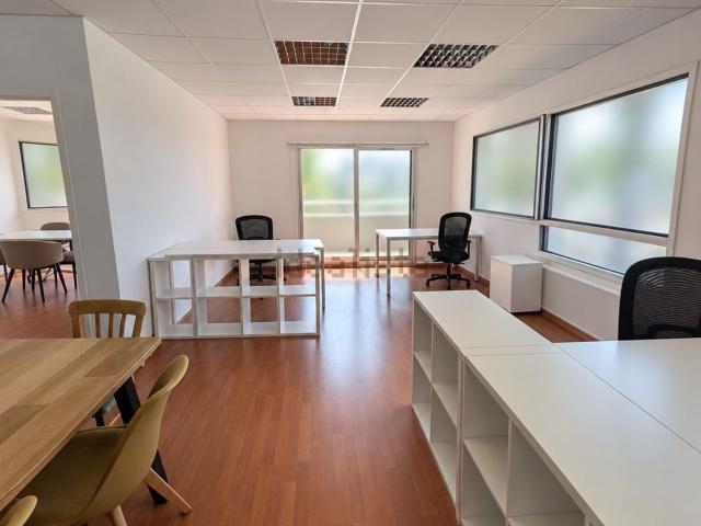 Bureau location à Coëtdigo-Kerlis, Saint-Avé