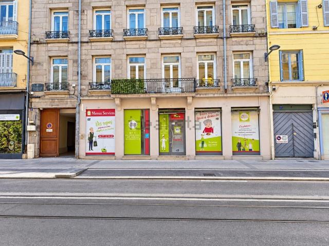 Bureau vente à Plaine Achille, Saint-Étienne
