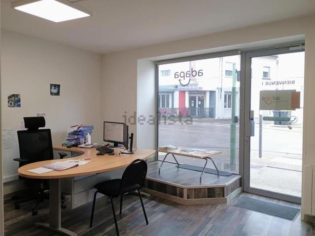 Bureau location à Groboz, Saint-Étienne-du-Bois