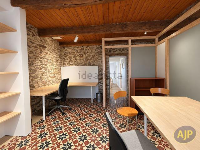 Bureau location à Saint-Philbert-de-Grand-Lieu, Loire-Atlantique