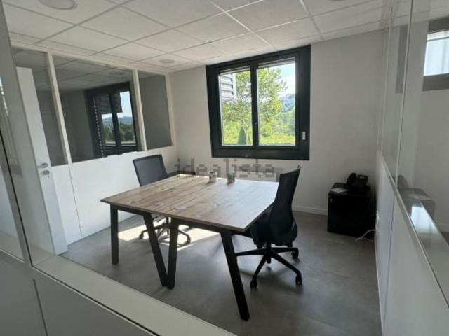Bureau location à Saint-Priest-en-Jarez, Loire