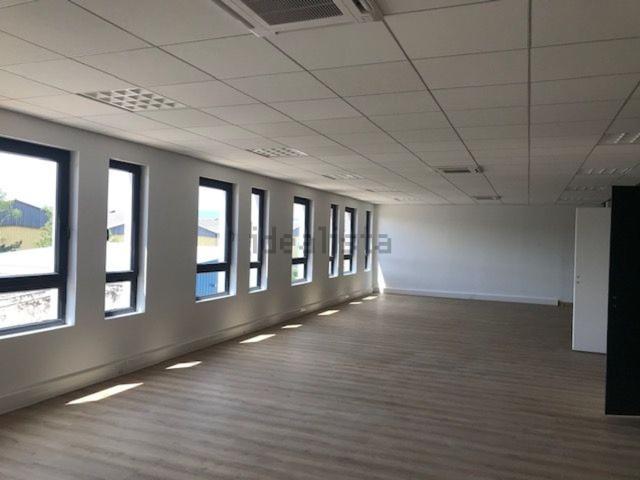 Bureau location à Zone d'activités commerciale de Jonchain Nord, Salaise-sur-Sanne