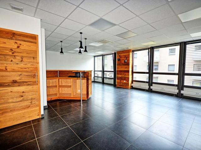Bureau vente à Parc d'activités de Sallanches, Sallanches