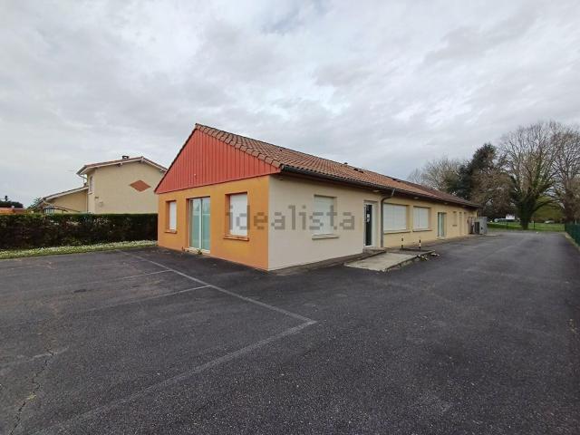 Bureau location à Hameau du Luy, Serres-Castet