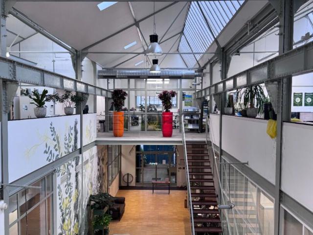 Bureau vente à Paris 20e Arrondissement, Paris