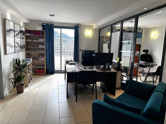 Bureau location à Villeneuve-lès-Avignon, Gard