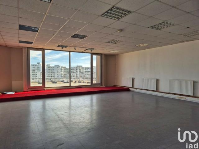 Bureau vente à Évry, Petit-bourg