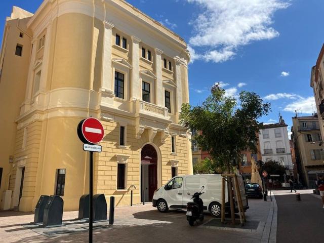 Bureau vente à Perpignan