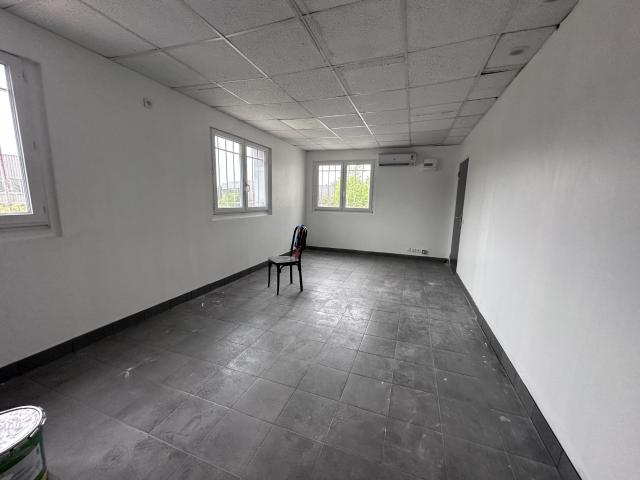 Bureau location à Évry, Lisses