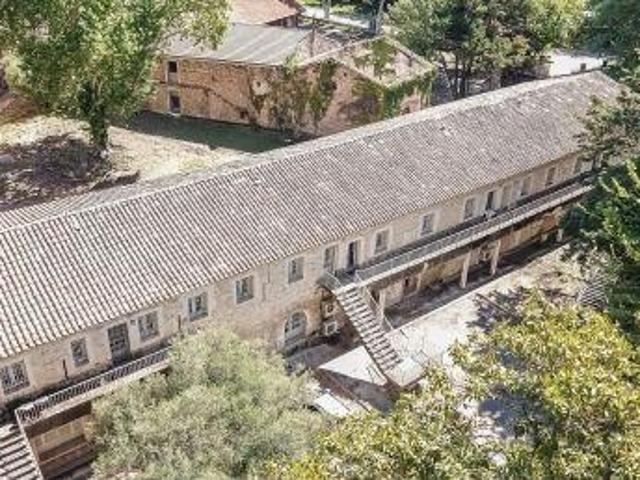 Bureau vente à Nîmes