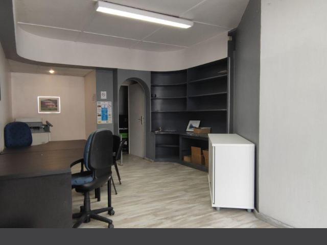 Bureau vente à Nîmes, Pont-saint-esprit