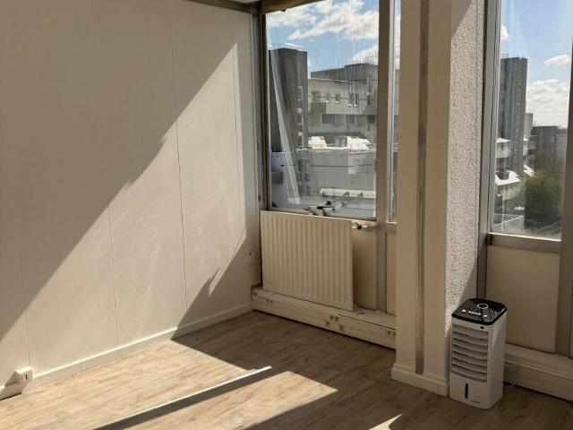 Bureau vente à Évry, Petit-bourg